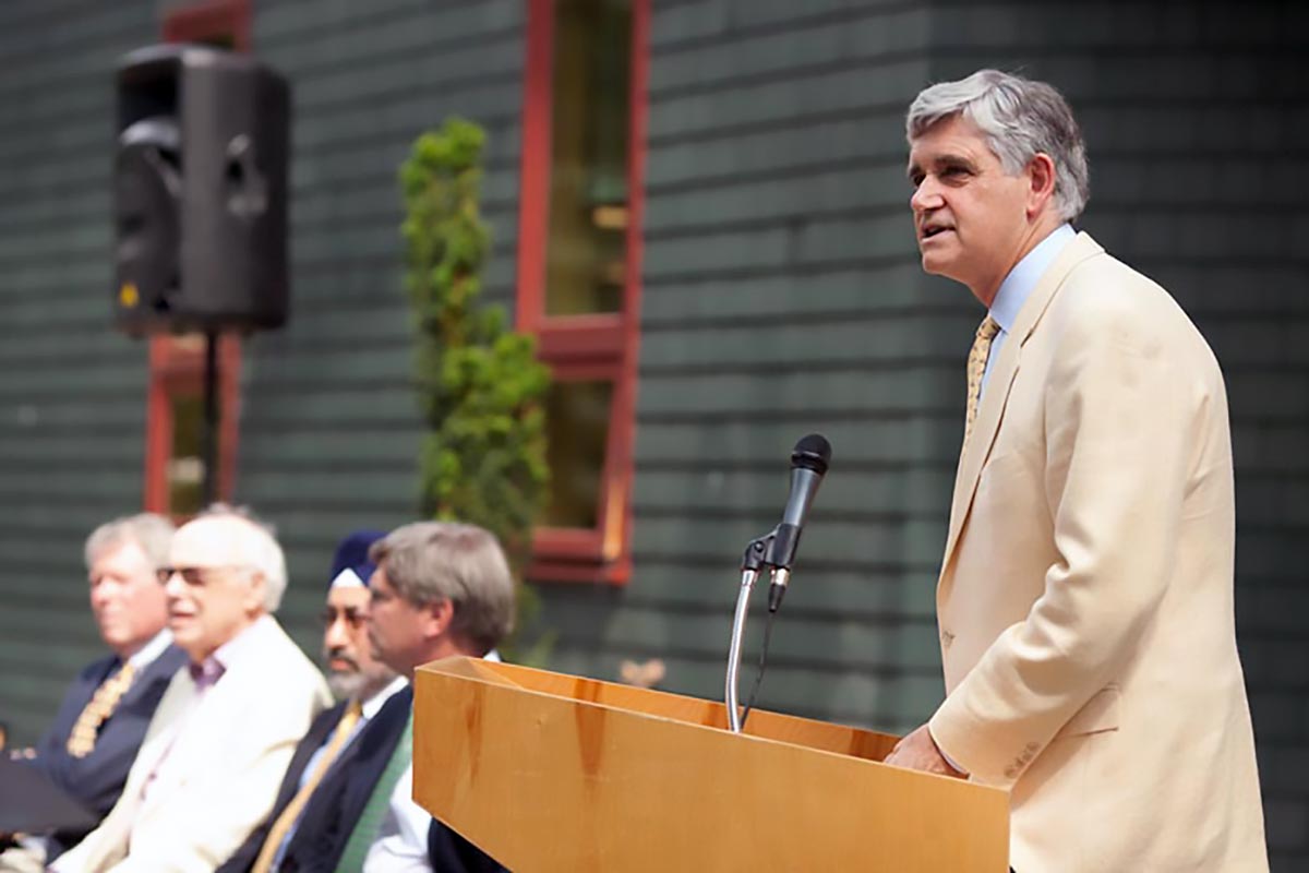 Dr. Bruce Stillman