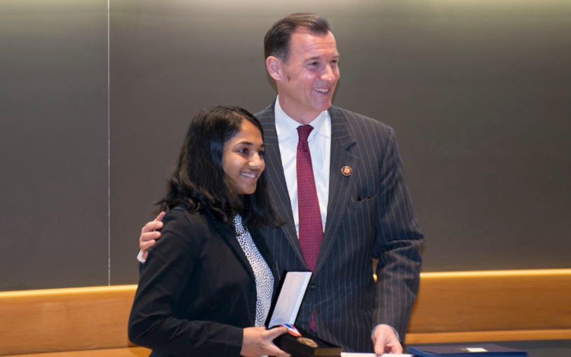 Congressman Suozzi congratulates CSHL Partner for the Future