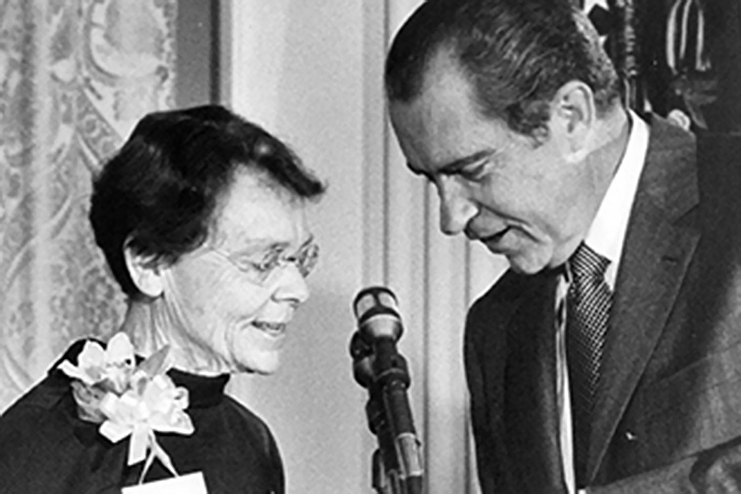 photo of Barbara McClintock receiving Nobel Prize from President Nixon