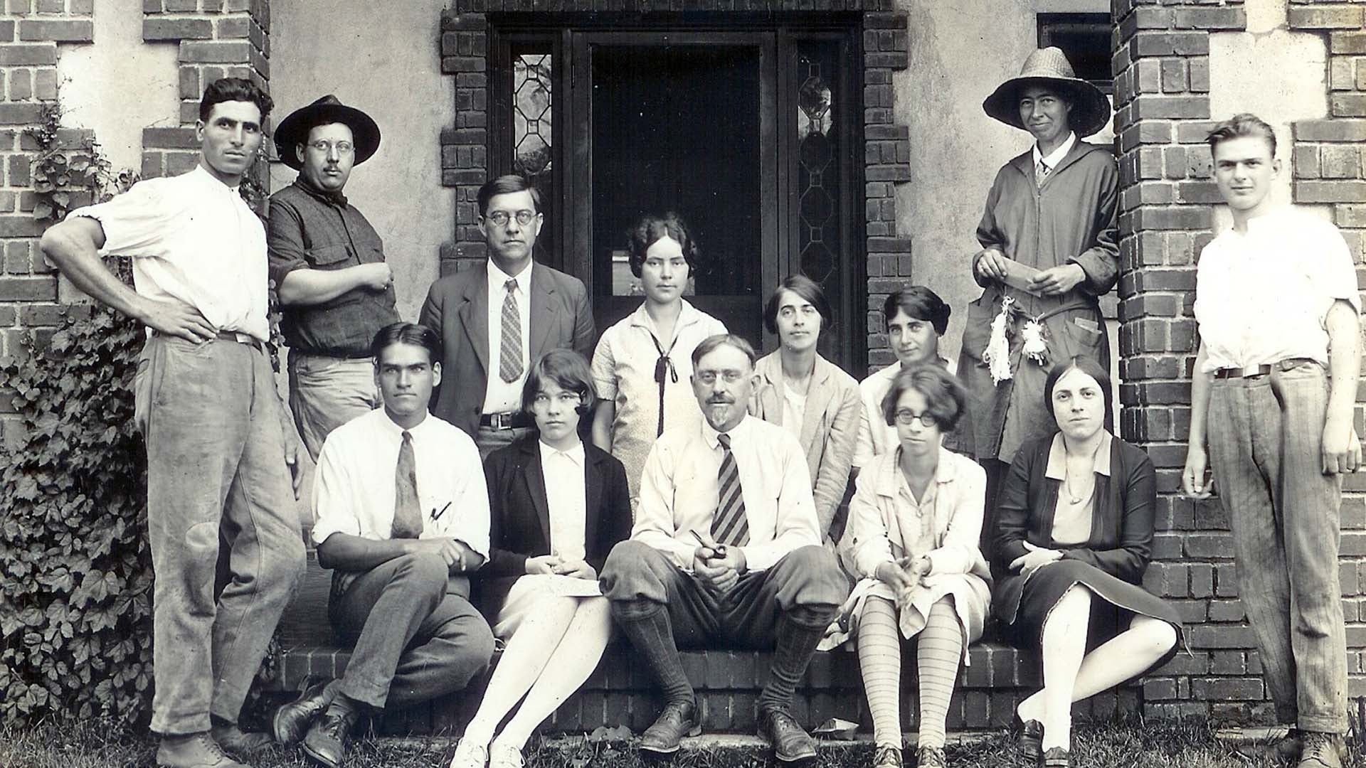 photo of Datura Workers 1927