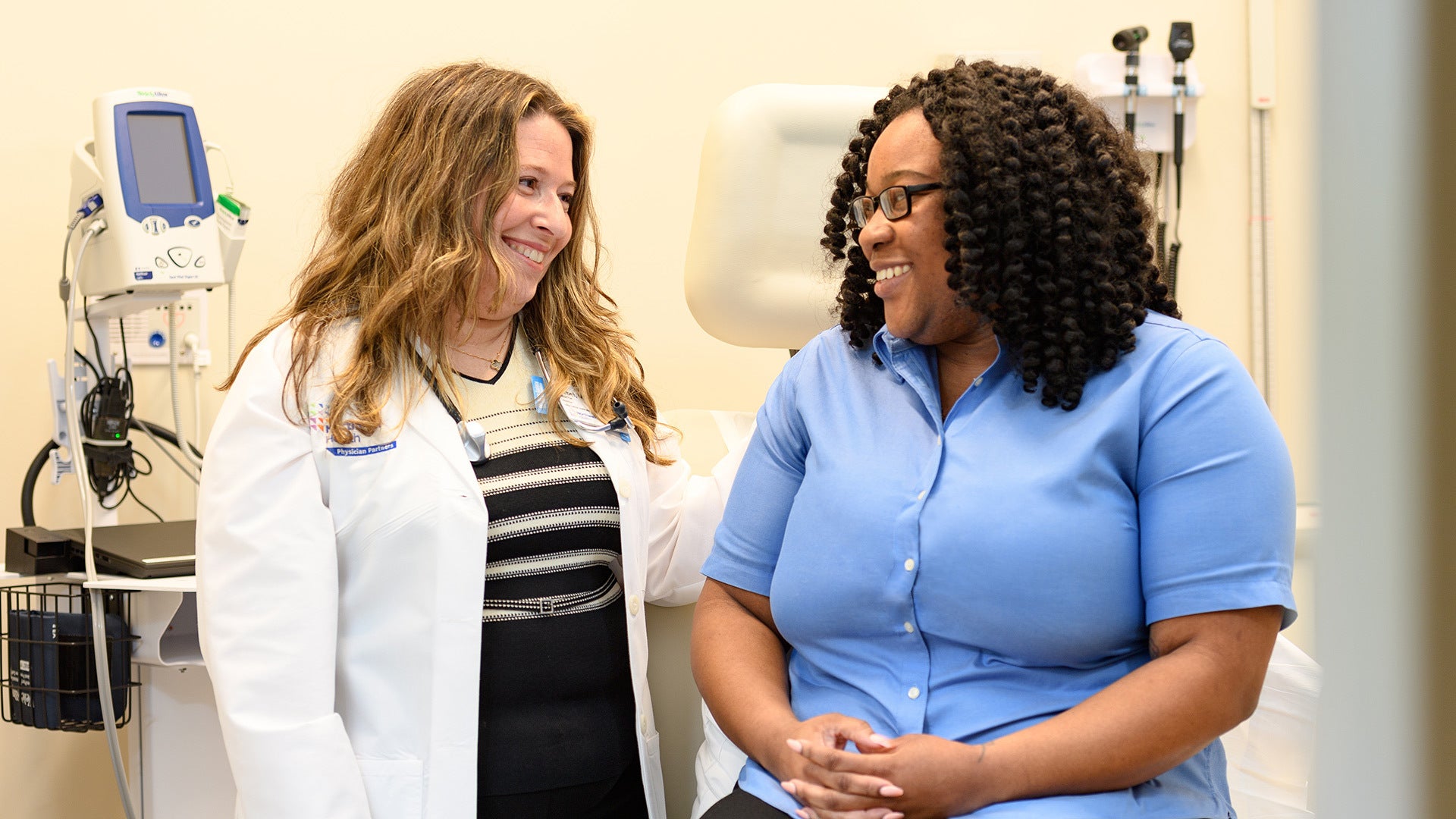 photo of a medical consult with a cancer patient