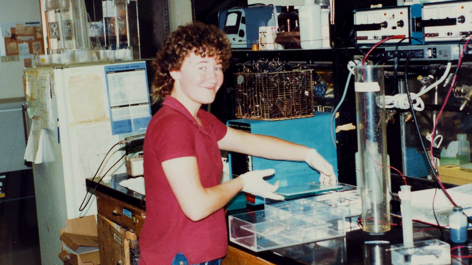 photo of Carol Greider at UC Berkeley 1985