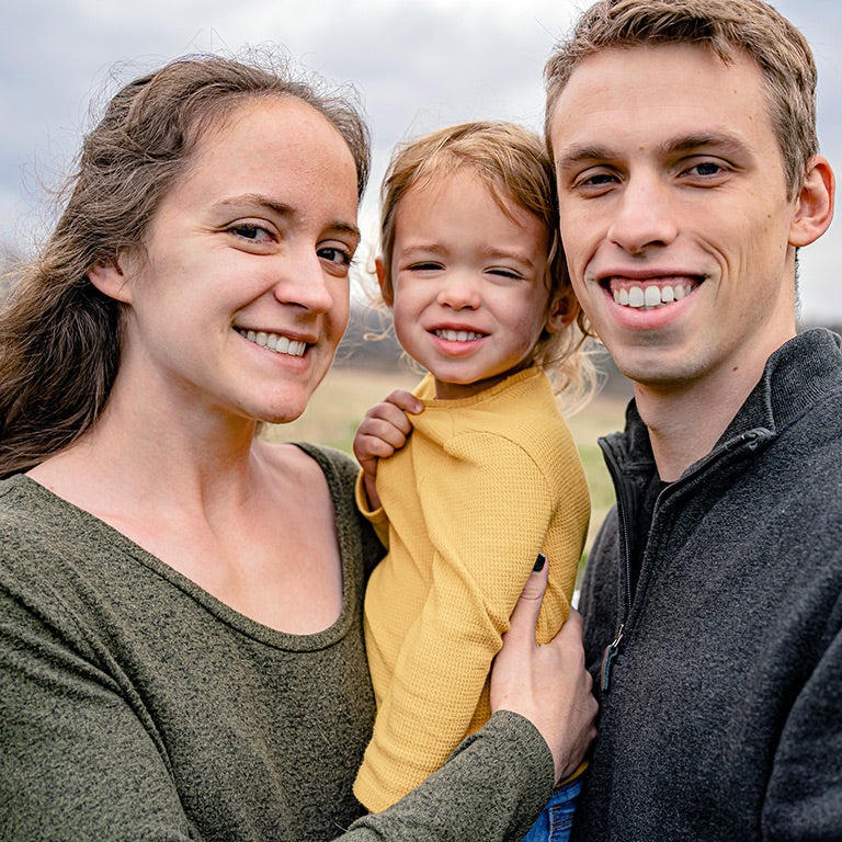 photo of Kelly Hills-Muckey and family