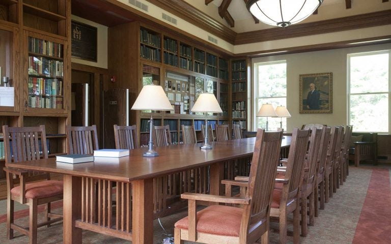 photo of the reading room in the CSHL Library