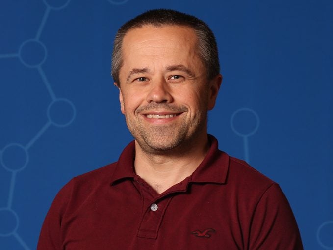 photo of postdoc Armend Axhemi