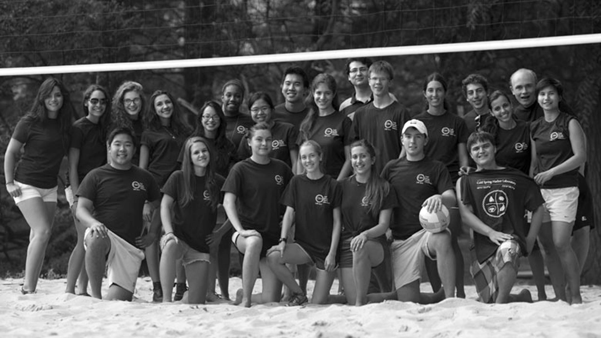 photo of the 2014 URPS volleyball team