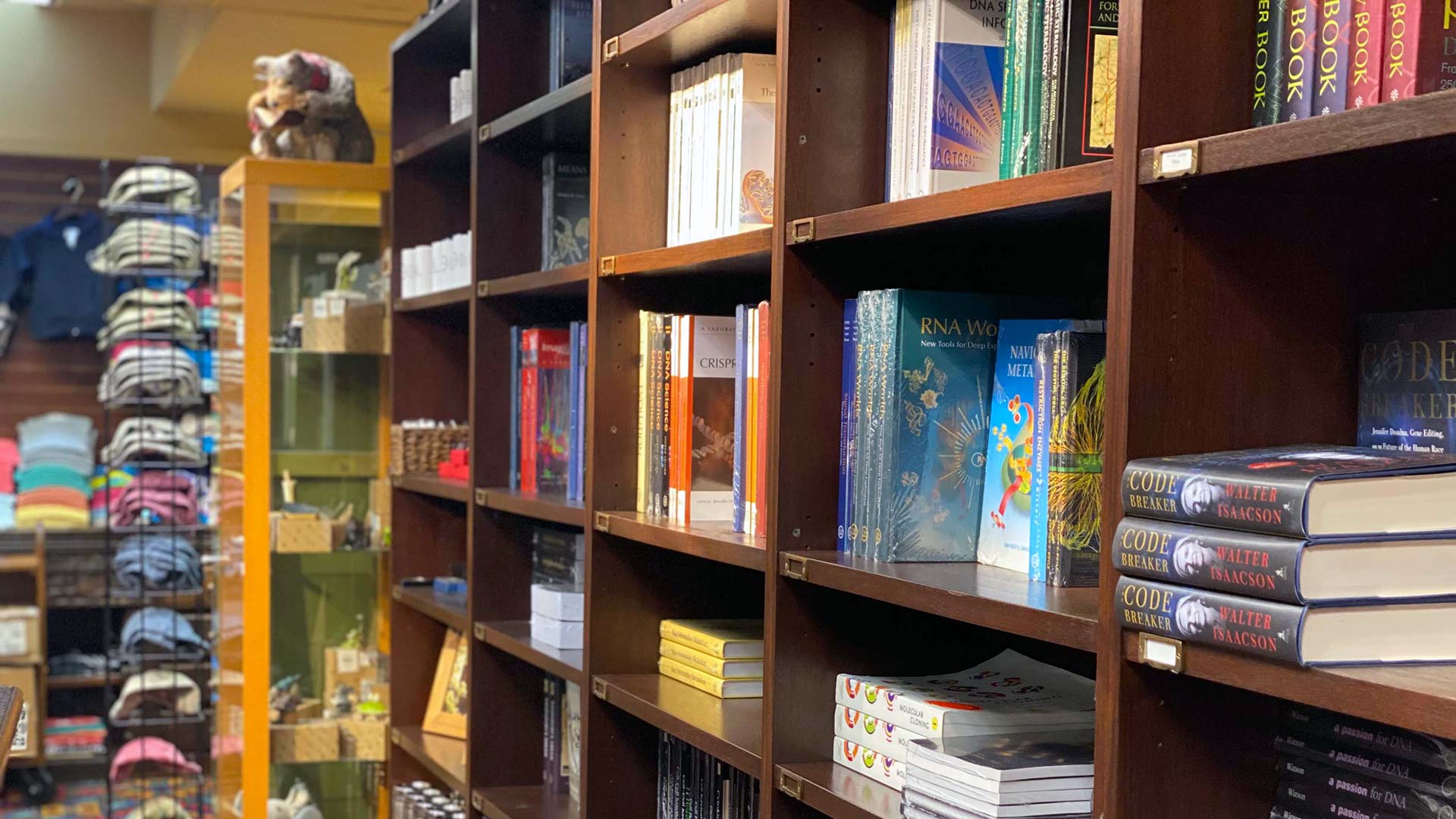 photo of the inside of the CSHL bookstore with books on shelves