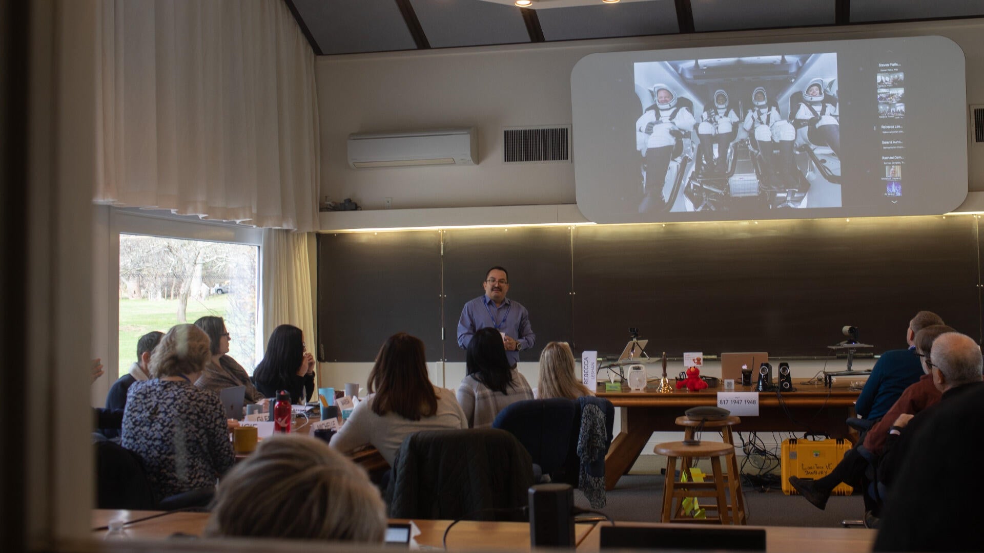 A photograph of Emmanuel Urquieta Ordonez during his presentation at the December 2022 