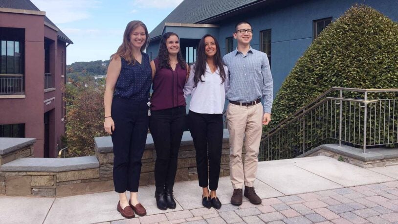 Future doctors spend summer as CSHL scientists