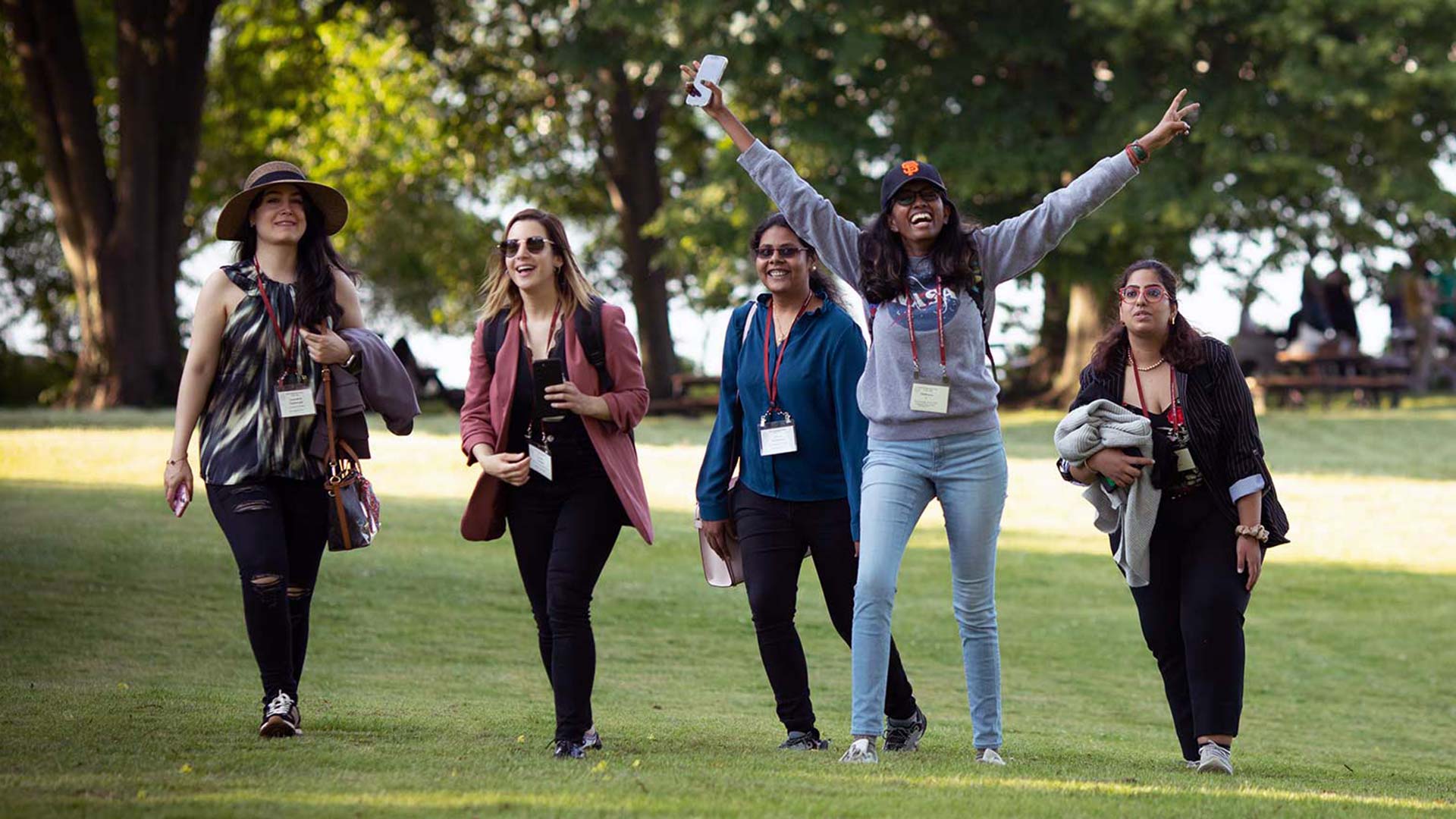 image of 87th CSHL Symposium attendees walking on campus