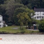 photo of Knight House (left) and Cutting House (right) at CSHL