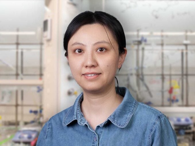 image of CSHL postdoc Mei Wang