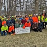 image of CSHL Facilities employees with volunteers from the LI Arborcultural Association